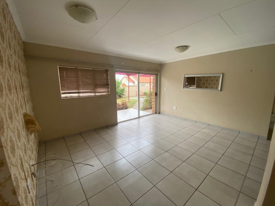 To Let 3 Bedroom Property for Rent in Waterkloof Hill Estate North West